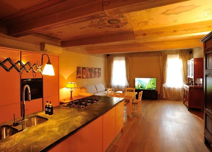 Orfeo's House Apartment *